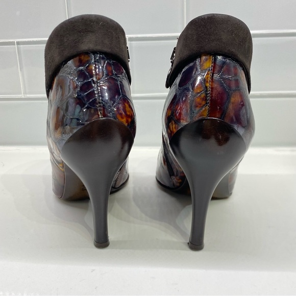 Donald J Pliner Rula Ankle Zip Bootie Brown Patent Leather/Suede Sz 6 1/2 - Picture 5 of 15